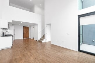 1737 N Las Palmas Ave, Hollywood, CA 90028