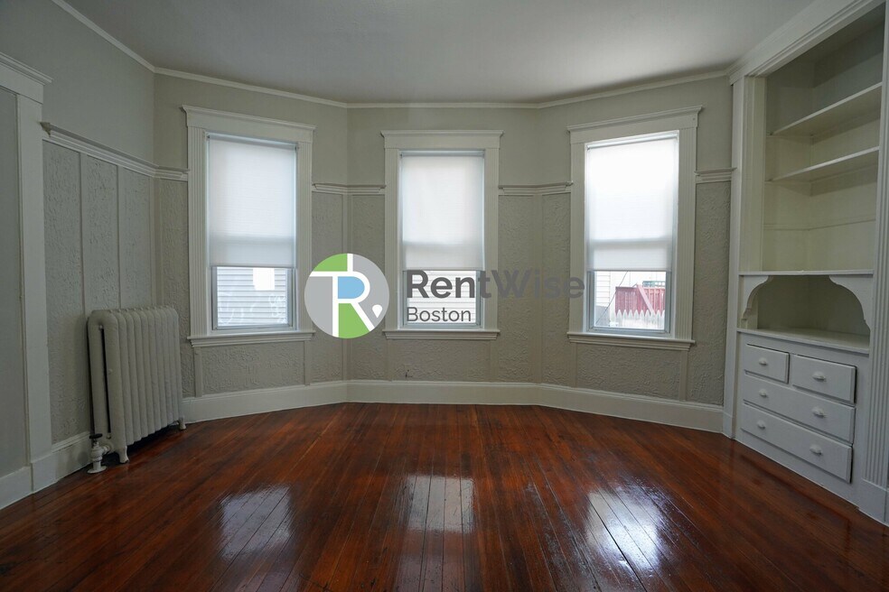 25 Linden St unit 1, Allston, MA 02134 - photo 1