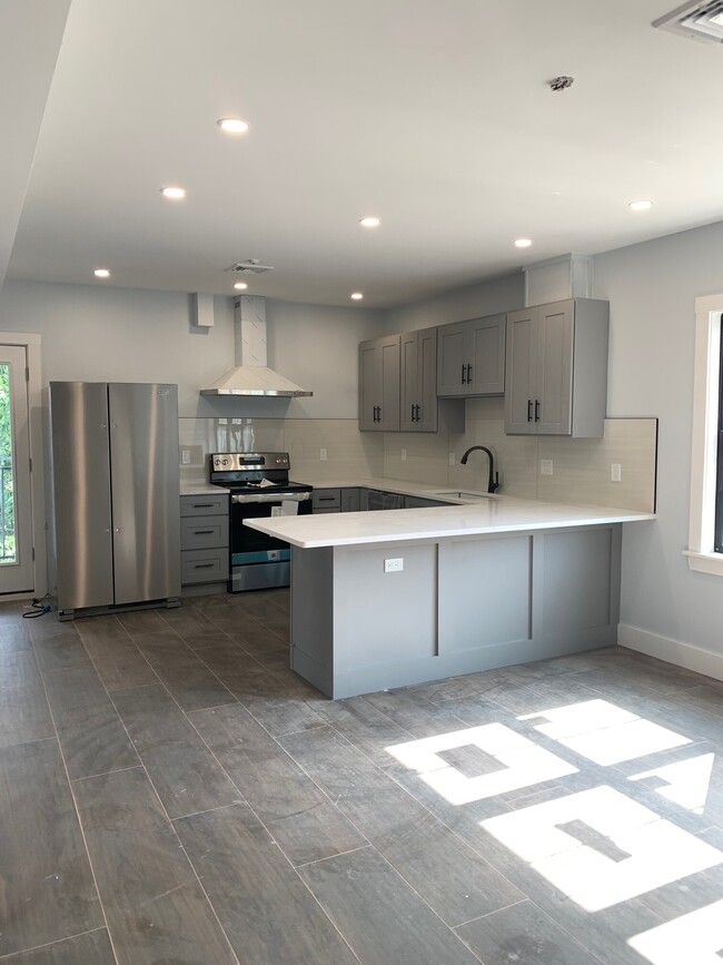 518 Park St Unit 2, Boston, MA 02124