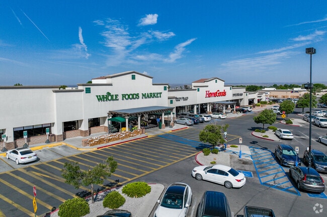 Residents can get groceries at nearby Whole Foods.