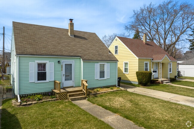 Cape Cod style homes in Roseville are an excellent choice for first time buyers.