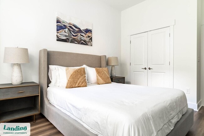 2101 Lakeside Lofts Cir unit 1021.1410159, Cary, NC 27513 - photo 6