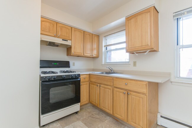 Oak Terrace, Hackensack, NJ 07601 - photo 6