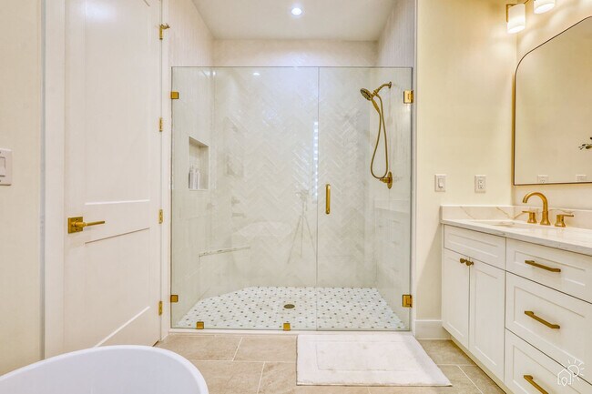 2215 Amnesty Dr unit ID1346492P, North Port, FL 34288 - photo 5