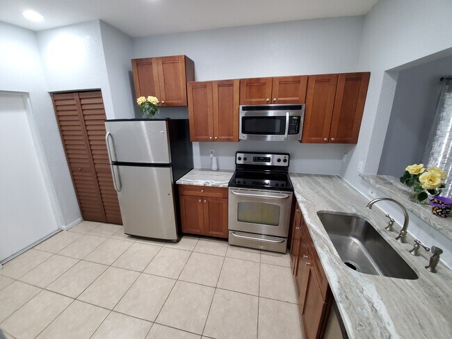 197 NW Eller St, Deerfield Beach, FL 33441 - photo 3