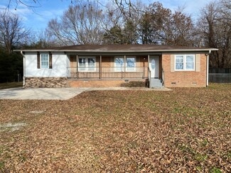 102 Sanders Store Rd, Milan, TN 38358