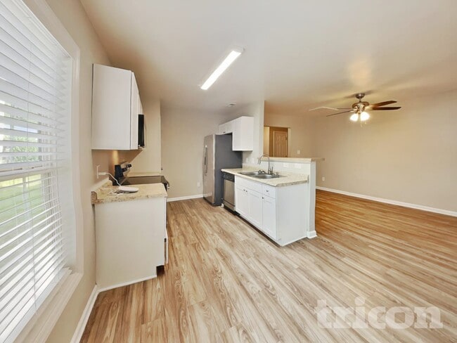 128 Randolph Dr, Clayton, NC 27520 - photo 4