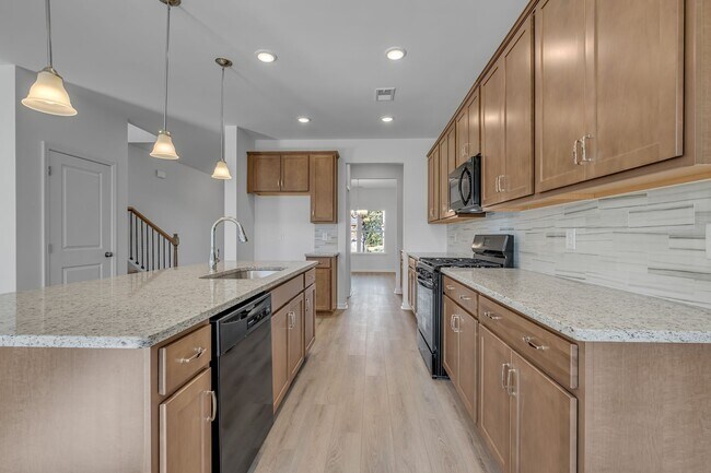 404 Stratford Station Dr, Lebanon, TN 37087 - photo 5