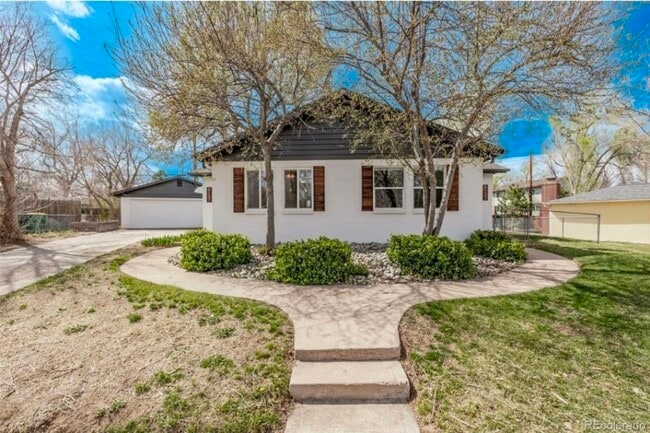 6137 Sterne Cir, Littleton, CO 80120 - photo 2