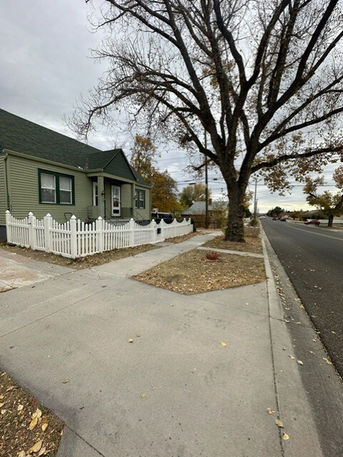2617 Snyder Ave unit B1, Cheyenne, WY 82001 - photo 2