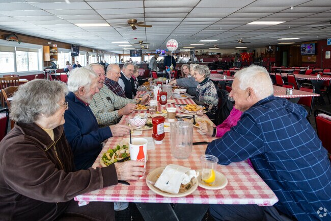 Newick's Lobster House is a popular restaurant in Dover Pointe that serves traditional New England seafood in a sprawling, laid-back locale on the waterfront.