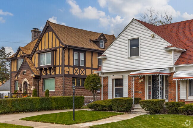 Invest in Grixdale Farms' historic homes.