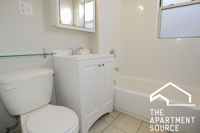 1932 W Winona St unit 3, Chicago, IL 60640 - photo 7