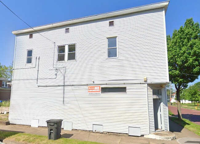 370 Cole Ave unit 2, Akron, OH 44301 - photo 3