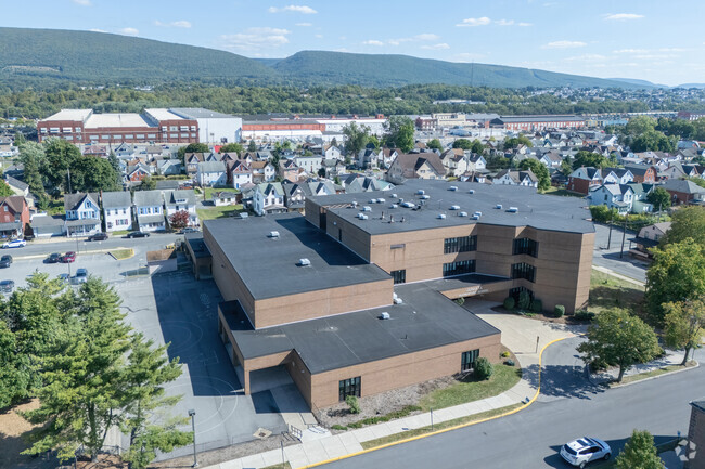 Part of the Altoona Area School District, Juniata Elementary School is a public school.