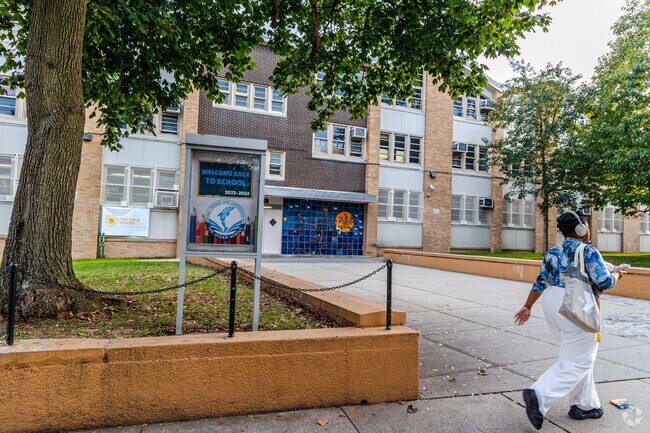 This public school works with the neighborhood to create a safe and learning environment.