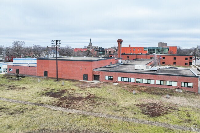 Hamline Elementary School has a minority enrollment of over 74% in its students.