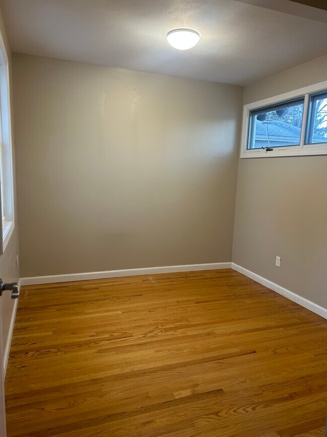 19 Church Ln unit A, East Lyme, CT 06333 - photo 4