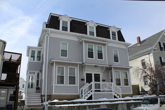 4 Riggs St, Gloucester, MA 01930 - photo 2