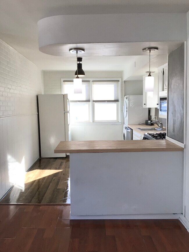 506 Gregory Ave unit FL2, Weehawken, NJ 07086 - photo 3