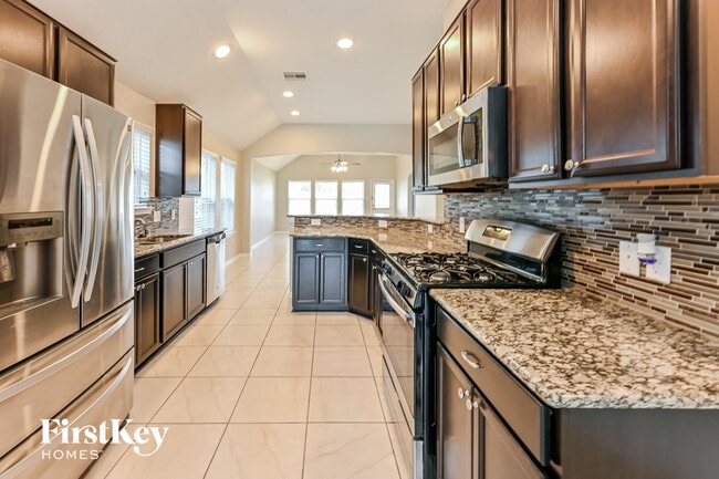 29462 Ridge Clearing Trail, Spring, TX 77386 - photo 6