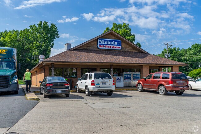 Nichols Food Shop is the definition of a convenient stop with their location in Harbor House.