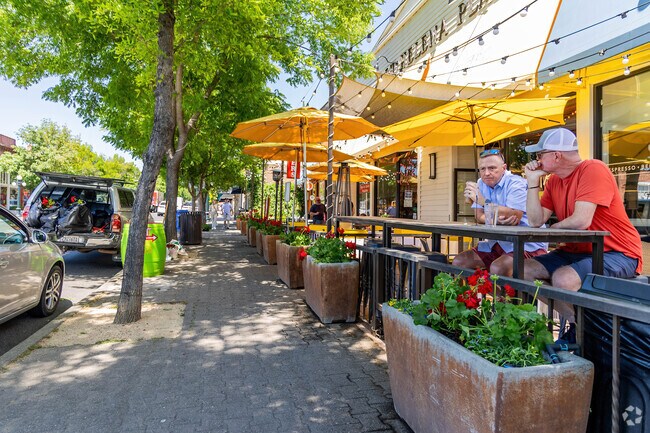 Saint Helena's downtown offers numerous locally owned restaurants.