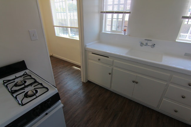 5940 Melrose Ave unit 3, Los Angeles, CA 90038 - photo 5