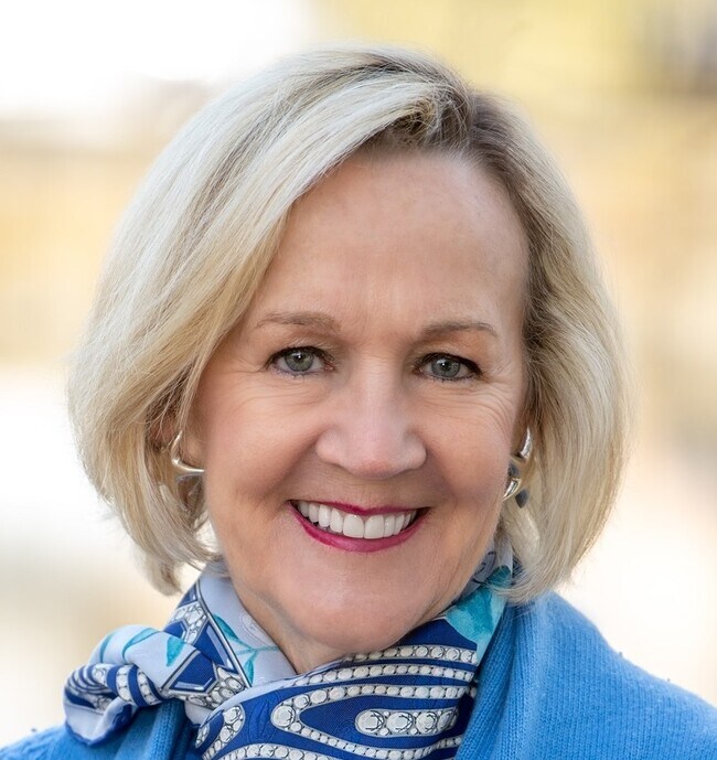 Barbara Lang