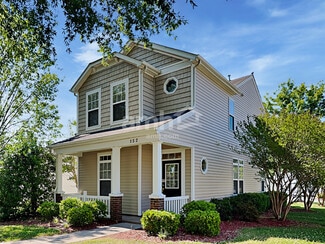 152 Town Park Dr, Bermuda Run, NC 27006