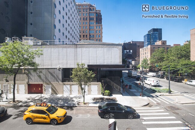 363 W 17th St unit FL2-ID1809, New York, NY 10011 - photo 3