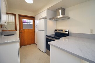 3200-3236 SW Marigold St Unit 3206, Portland, OR 97219