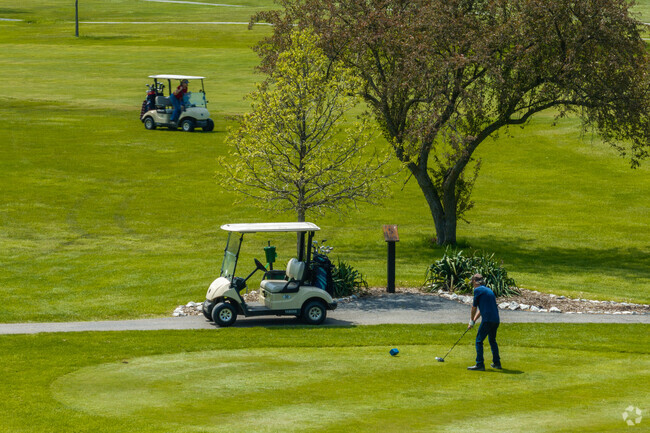 University Park residents have access to several nearby golf courses.
