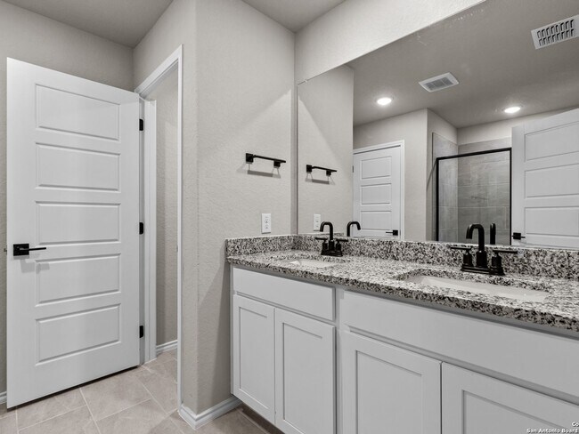 6610 Lowrie, San Antonio, TX 78239 - photo 5