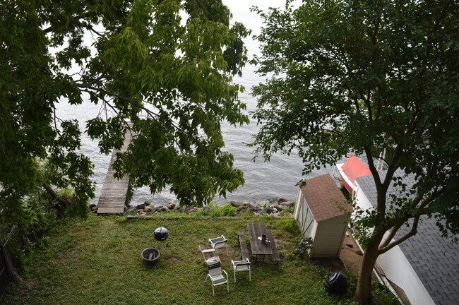 811 Spaight St unit 3, Madison, WI 53703 - photo 2