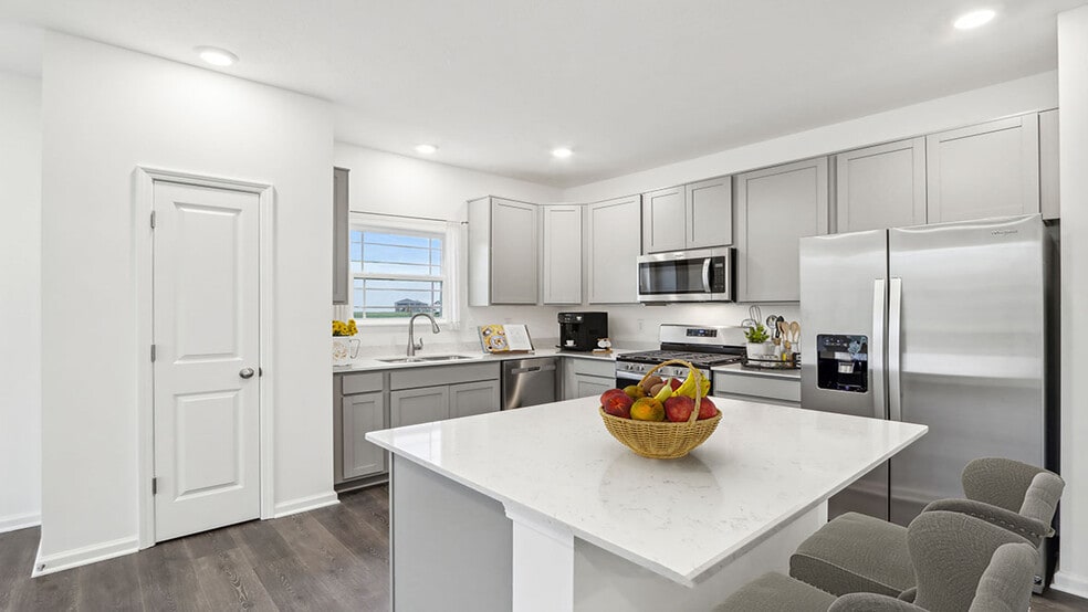 6134 Cascades Dr, Whitestown, IN 46075 - photo 1