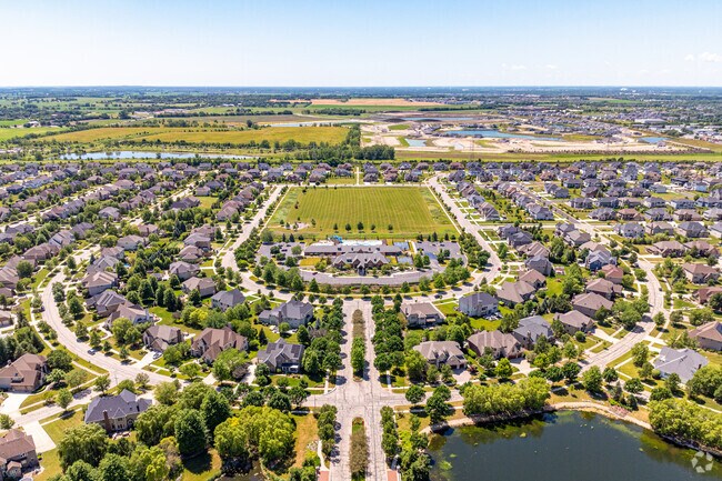 Ashwood Park home prices start at around the $1 million mark and go up to $1.9 million.