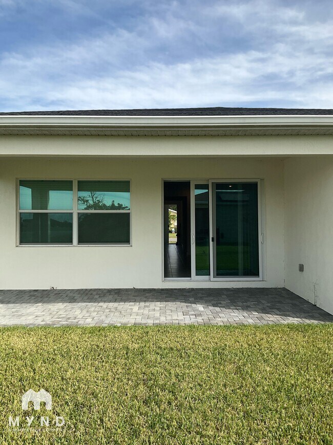 515 Veridian Cir NW, Palm Bay, FL 32907 - photo 5