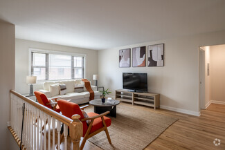 101-130 Martin Terrace, Woodbridge, NJ 07095