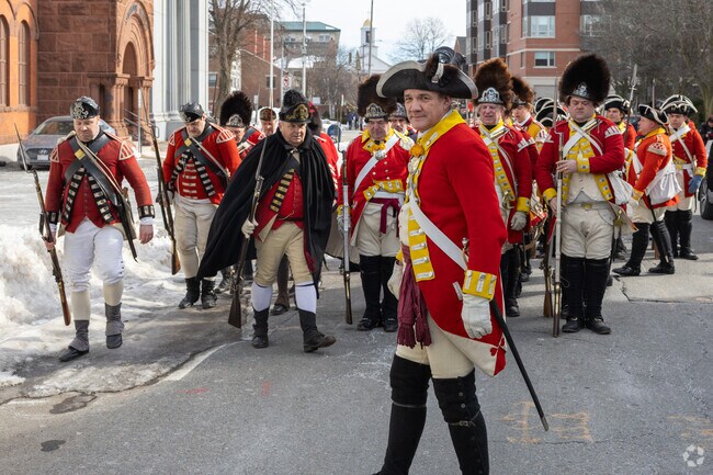 Be sure to check out the dramatic Red Coat March to Salem’s North Bridge in the historic North Salem neighborhood.