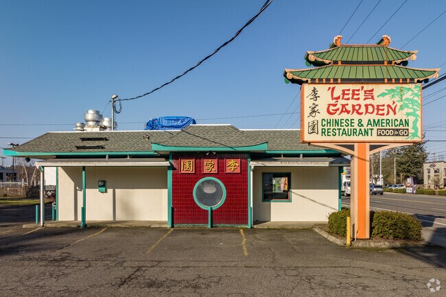 Lee's Garden has long been a cherished favorite in the Centennial-Gresham community, serving up delicious dishes and warm hospitality for generations.