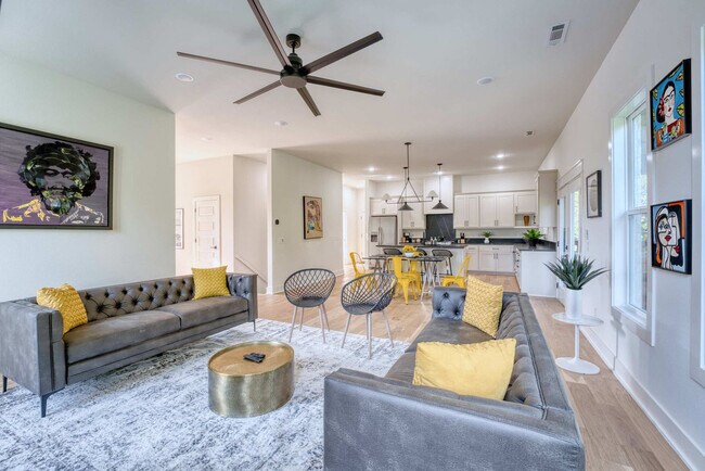 1421 Lee St unit ID1363342P, Pea Ridge, AR 72751 - photo 2