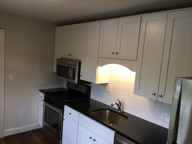 4151 Wyoming St unit 1, Kansas City, MO 64111 - photo 5