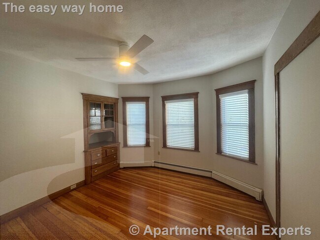 29 Frederick Ave unit 1, Medford, MA 02155 - photo 6