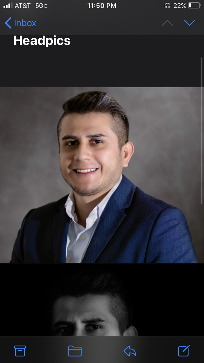 Agent Photo