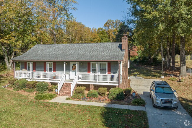 Harmony Grown-Town Center features homes in varied styles, including cottages.