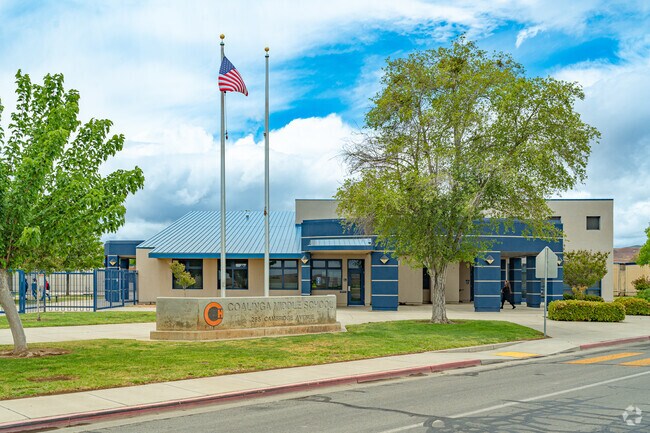 Coalinga Middle School serves grades 6-8 in Coalinga.