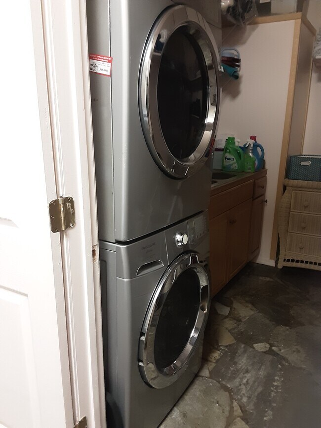 Washer, drier and closet