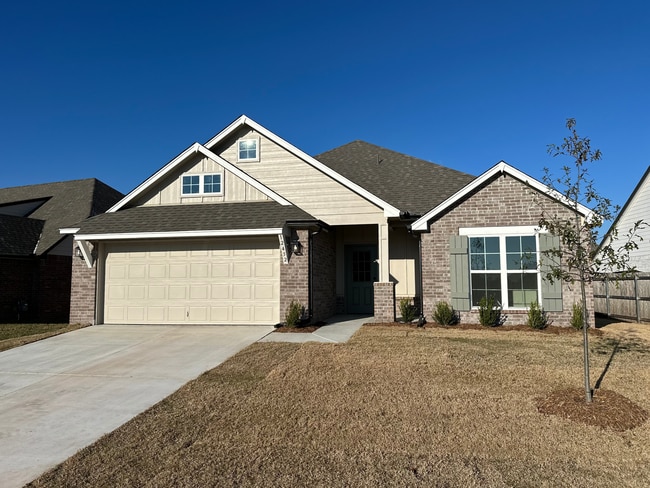 12452 S Lakewood Ave, Bixby, OK 74008 - photo 2