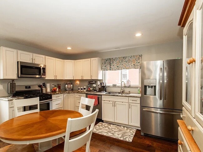 122 Maple Ave, Southgate, KY 41071 - photo 3